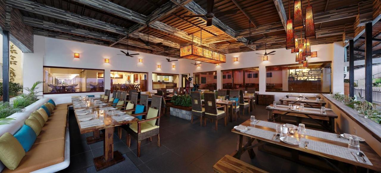 The Andhra Art & Craft Hotel Visakhapatnam Extérieur photo
